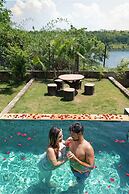 River Bank Jungle Resort