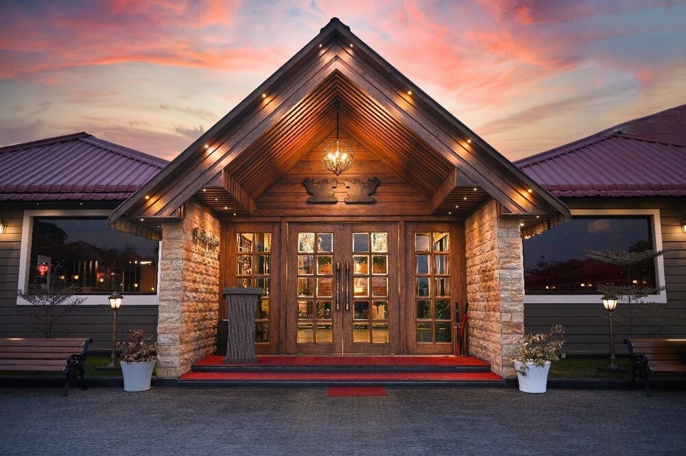 HM Resort
