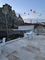 Daphne Cave Hotel