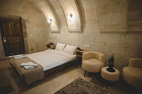 Daphne Cave Hotel