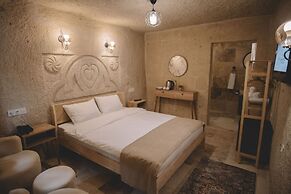 Daphne Cave Hotel
