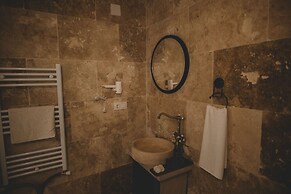Daphne Cave Hotel