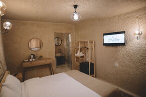 Daphne Cave Hotel