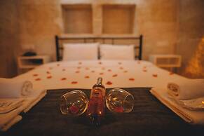 Daphne Cave Hotel