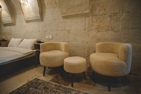 Daphne Cave Hotel