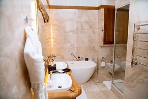 Wyndham Residences Aqkol