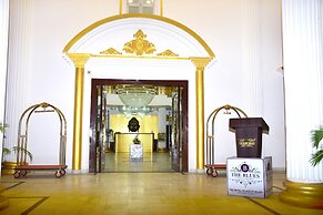 The Royal Palace Hotels By Blues
