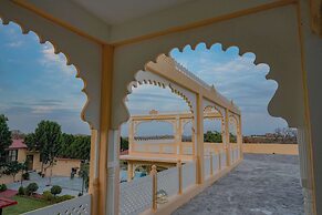 Akshay valley Hotel & Restro