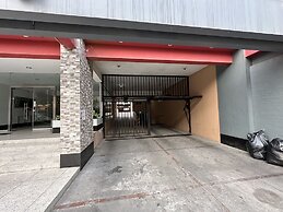 Exclusive in Miraflores, Excellent Location (1004)