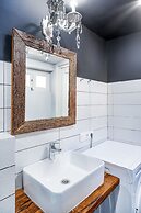 H&B apartments Gamtsemlidze