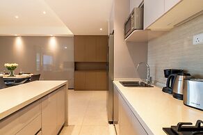 GTC Skyline Apartments by YourHost