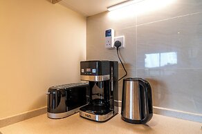 GTC Skyline Apartments by YourHost