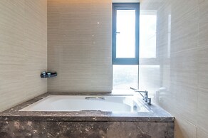GTC Skyline Apartments by YourHost