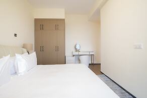 GTC Skyline Apartments by YourHost