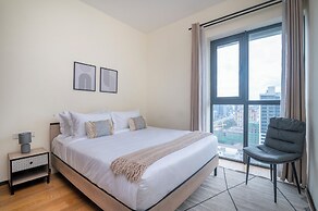GTC Skyline Apartments by YourHost