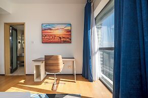 GTC Skyline Apartments by YourHost
