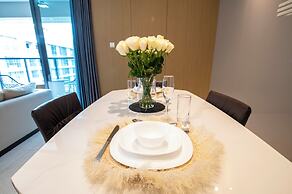 GTC Skyline Apartments by YourHost