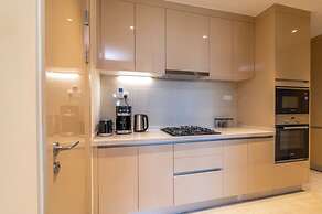 GTC Skyline Apartments by YourHost