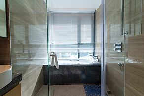 GTC Skyline Apartments by YourHost