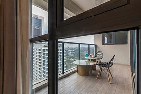 GTC Skyline Apartments by YourHost