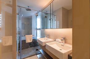 GTC Skyline Apartments by YourHost