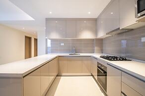 GTC Skyline Apartments by YourHost