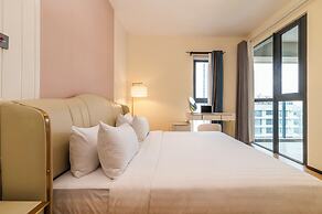 GTC Skyline Apartments by YourHost