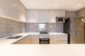 GTC Skyline Apartments by YourHost