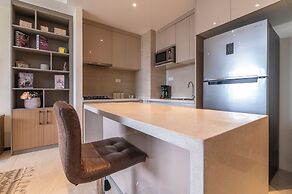 GTC Skyline Apartments by YourHost