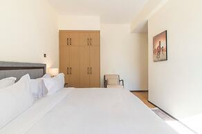 GTC Skyline Apartments by YourHost