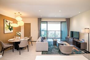 GTC Skyline Apartments by YourHost