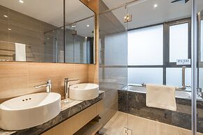 GTC Skyline Apartments by YourHost