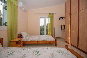 Afrodite Villa