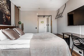 XHOTEL