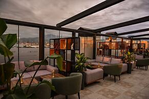 Hotel Monarch