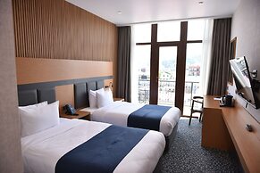 Hotel Monarch
