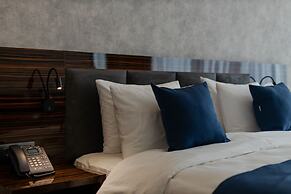 Hotel Monarch