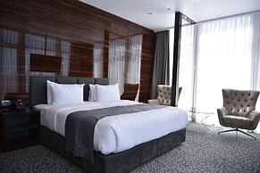 Hotel Monarch