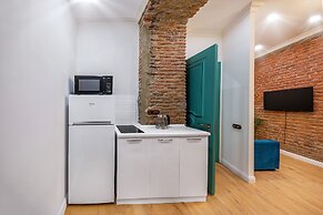 H&B apartments Beridze