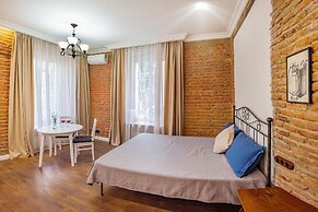 H&B apartments Beridze