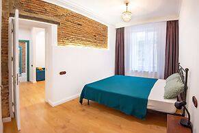 H&B apartments Beridze