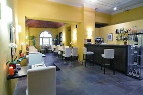 Hotel Boutique Antiche Mura