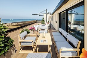 Cala Beach Resort
