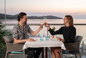 Cala Beach Resort
