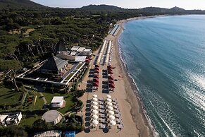 Cala Beach Resort
