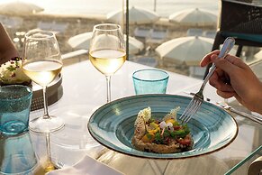 Cala Beach Resort