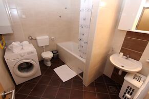 Apartment Mladen