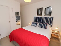 Lands House