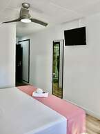 Hostal Garden Rous
