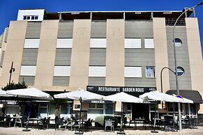 Hostal Garden Rous